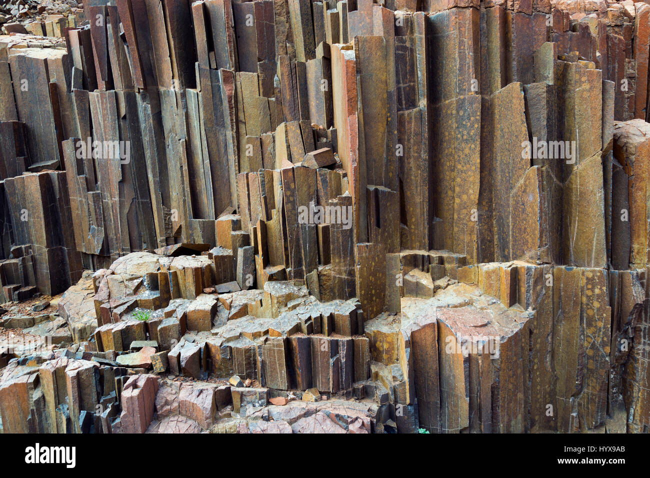 Colonne di basalto a Twyfelfontein, Damaraland,Namibia Foto Stock