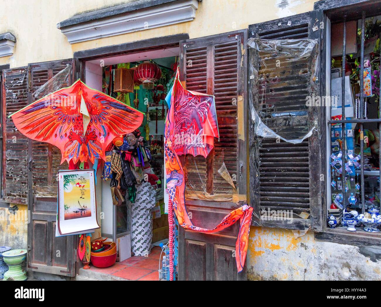 Aquiloni per la vendita in un negozio di Hoi An, Vietnam. Foto Stock