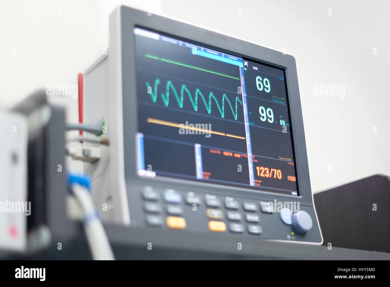 Monitor frequenza cardiaca display digitale. Foto Stock