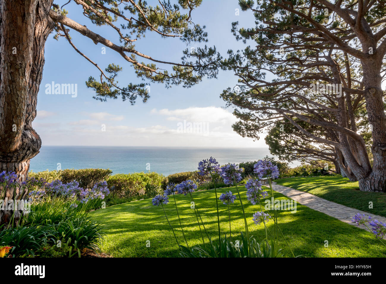 Bellissimo giardino esterno del Viandante Cappella del vicino a Rancho Palos Verdes, California Foto Stock