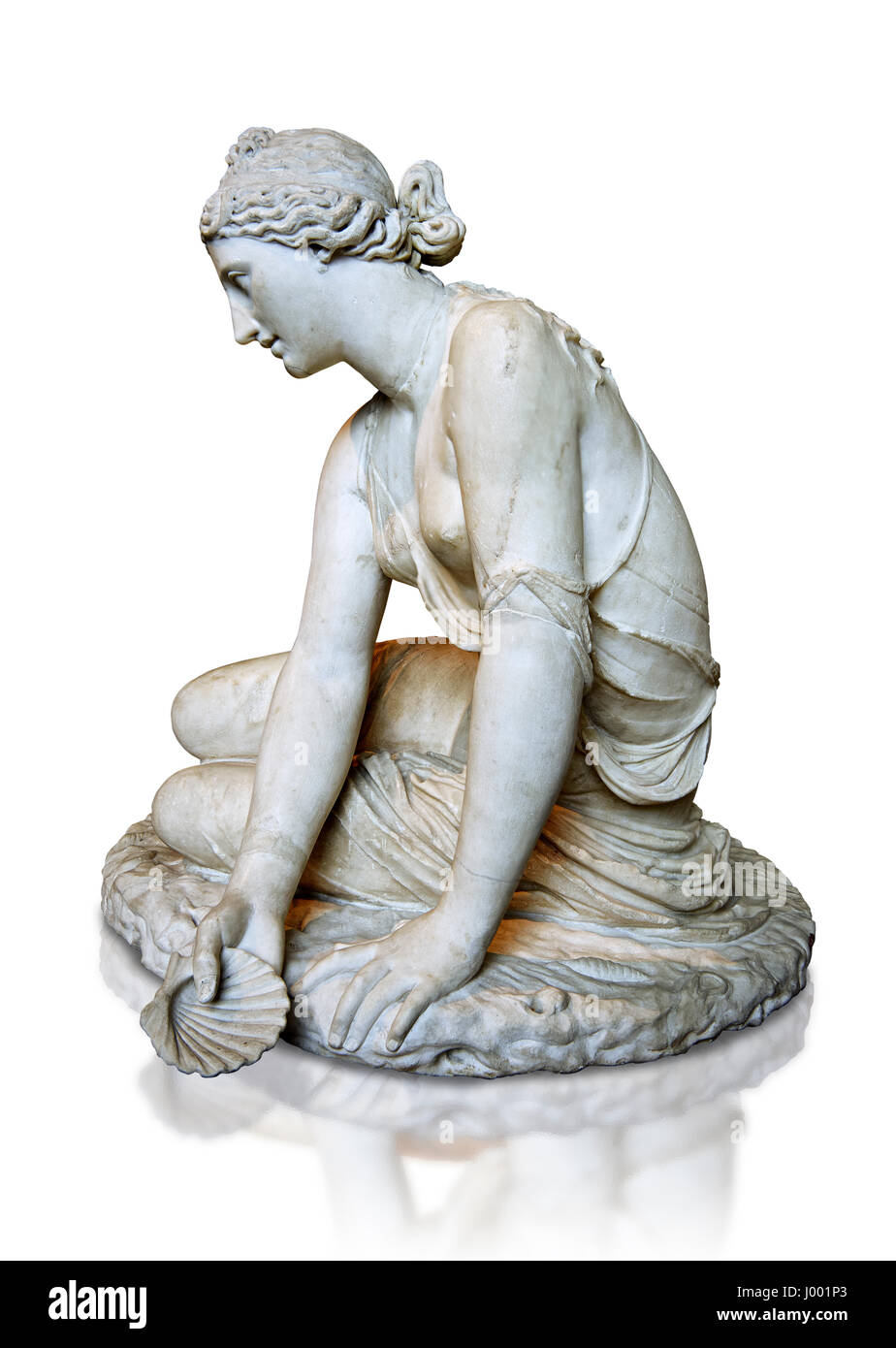 Ninfa con un guscio (Nymphe a la coquille ), 1° cent romano statua in marmo da Italia, collezione Borghese . Il museo del Louvre, Parigi Cat n. MR 309. Foto Stock