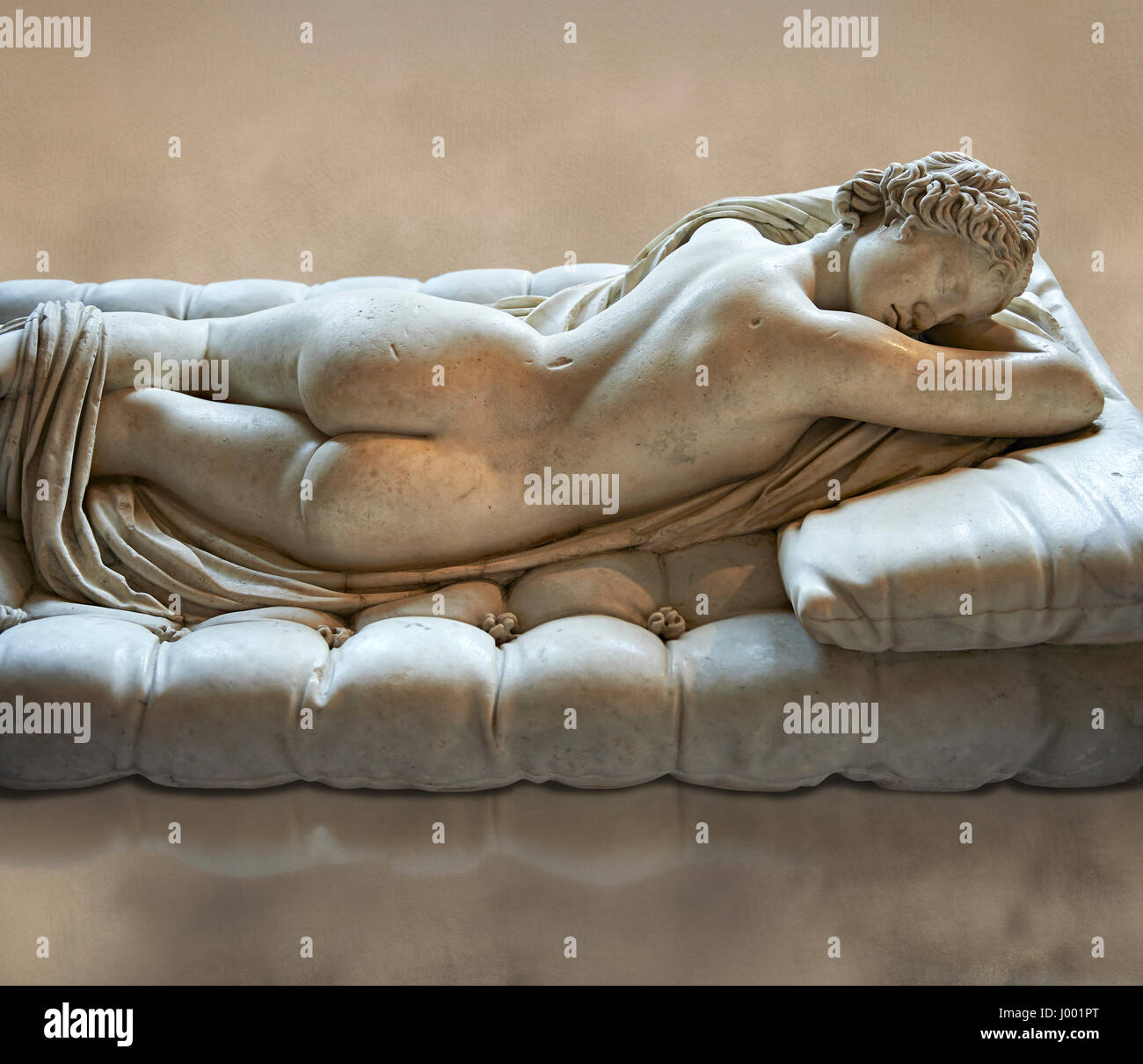 Sleeping Hermaphroditus, il Borghese ermafroditi. Una dimensione di vita antica II secolo d.c. statua romana scolpita in marmo greco, il museo del Louvre, Parigi Foto Stock