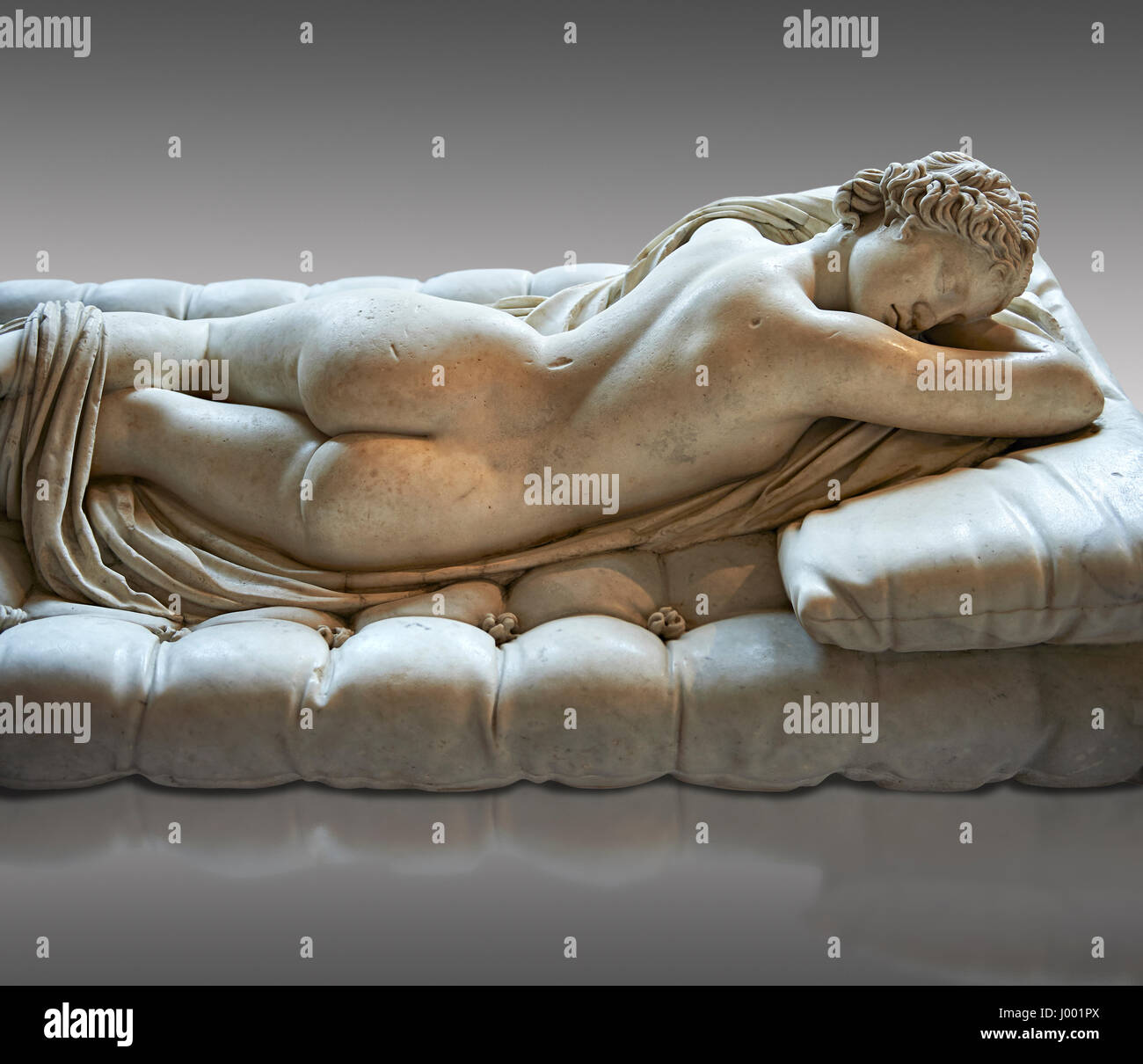 Sleeping Hermaphroditus, il Borghese ermafroditi. Una dimensione di vita antica II secolo d.c. statua romana scolpita in marmo greco, il museo del Louvre, Parigi Foto Stock