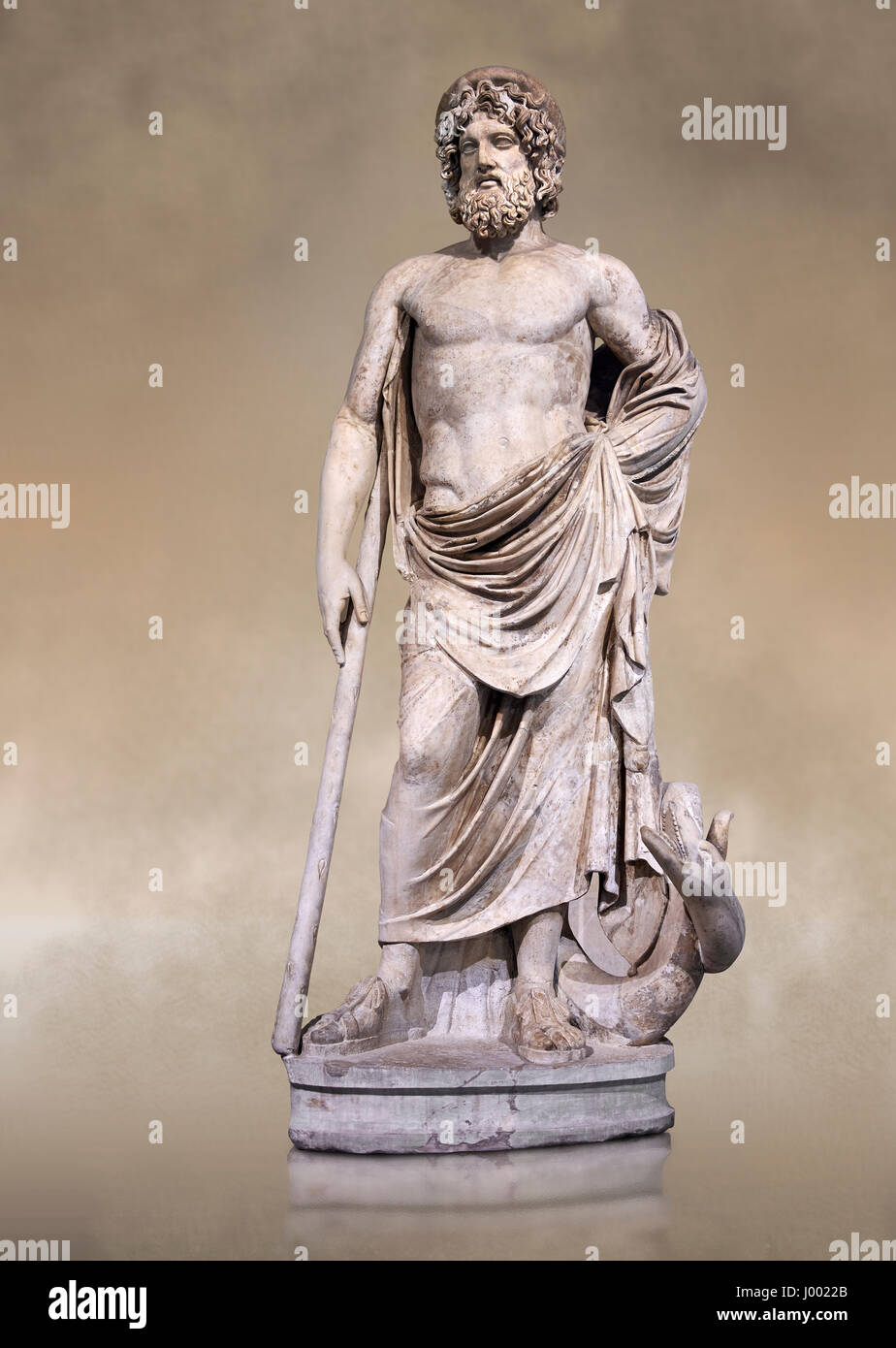 Ii sec. d.c. statua romana di Esculape o Esculapio. Collezione Albani, Inv n. Ma 929, al museo del Louvre di Parigi. Foto Stock