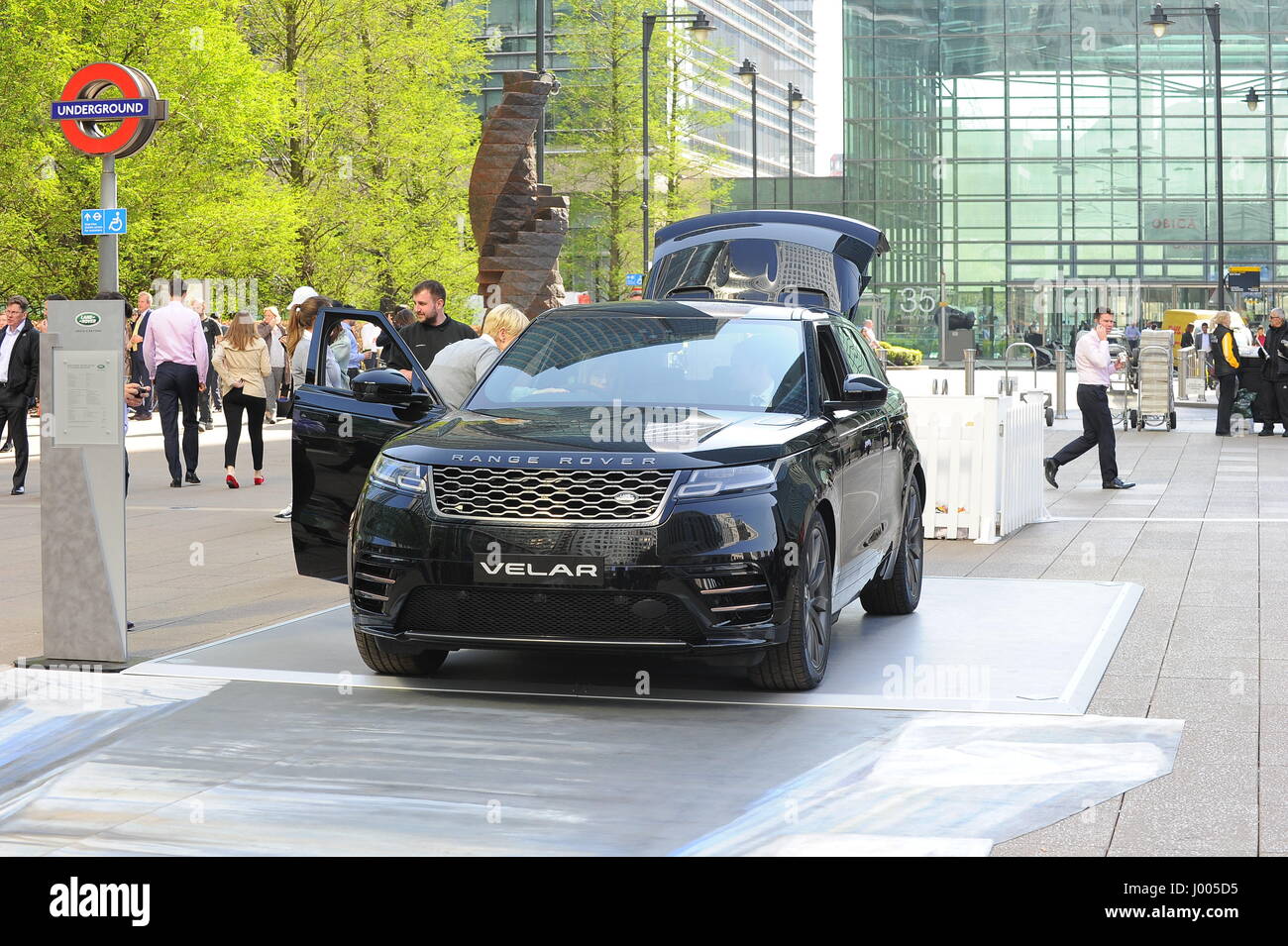 La Range Rover Velar visto in London Canary Wharf 06 Aprile 2017 Foto Stock