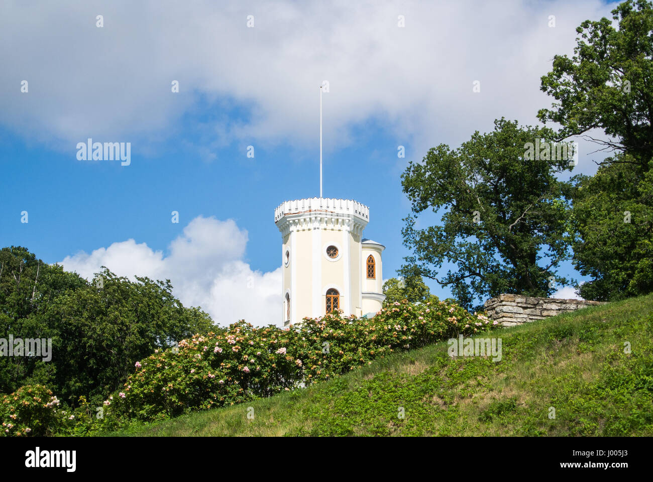 Keila-Joa Manor (Schloss caduta), un edificio del XIX secolo vicino Keila-Joa cascata e il parco, Estonia. Foto Stock