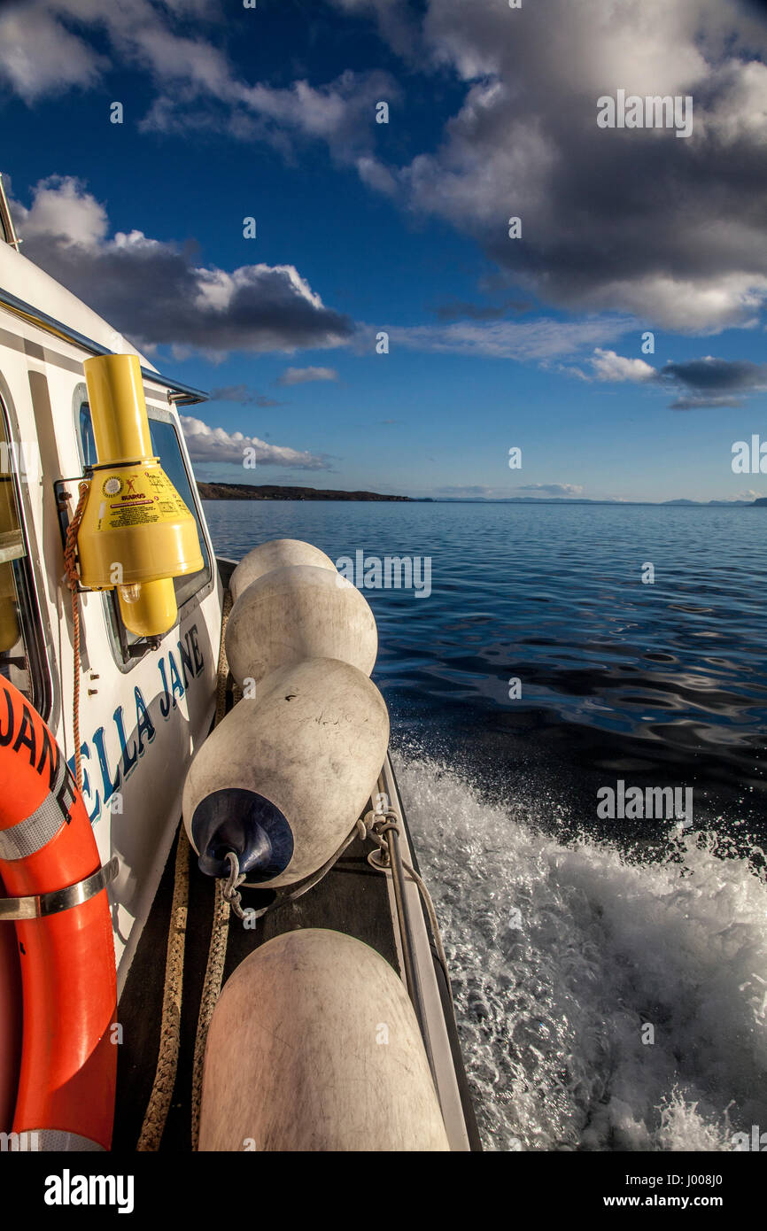 La bella Jane tornando a Elgol, sul Loch Scavaig, Isola di Skye Foto Stock