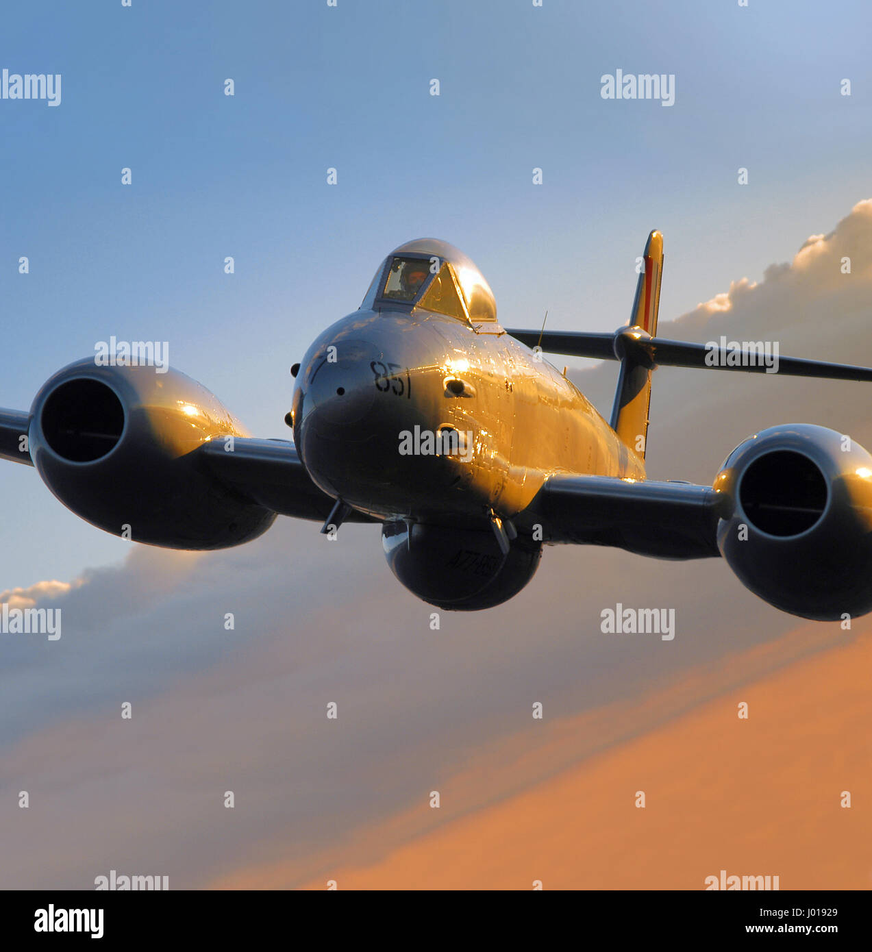 Un Gloster Meteor F.8 Coreano veterano di guerra jet in volo su Temora, NSW. Foto Stock