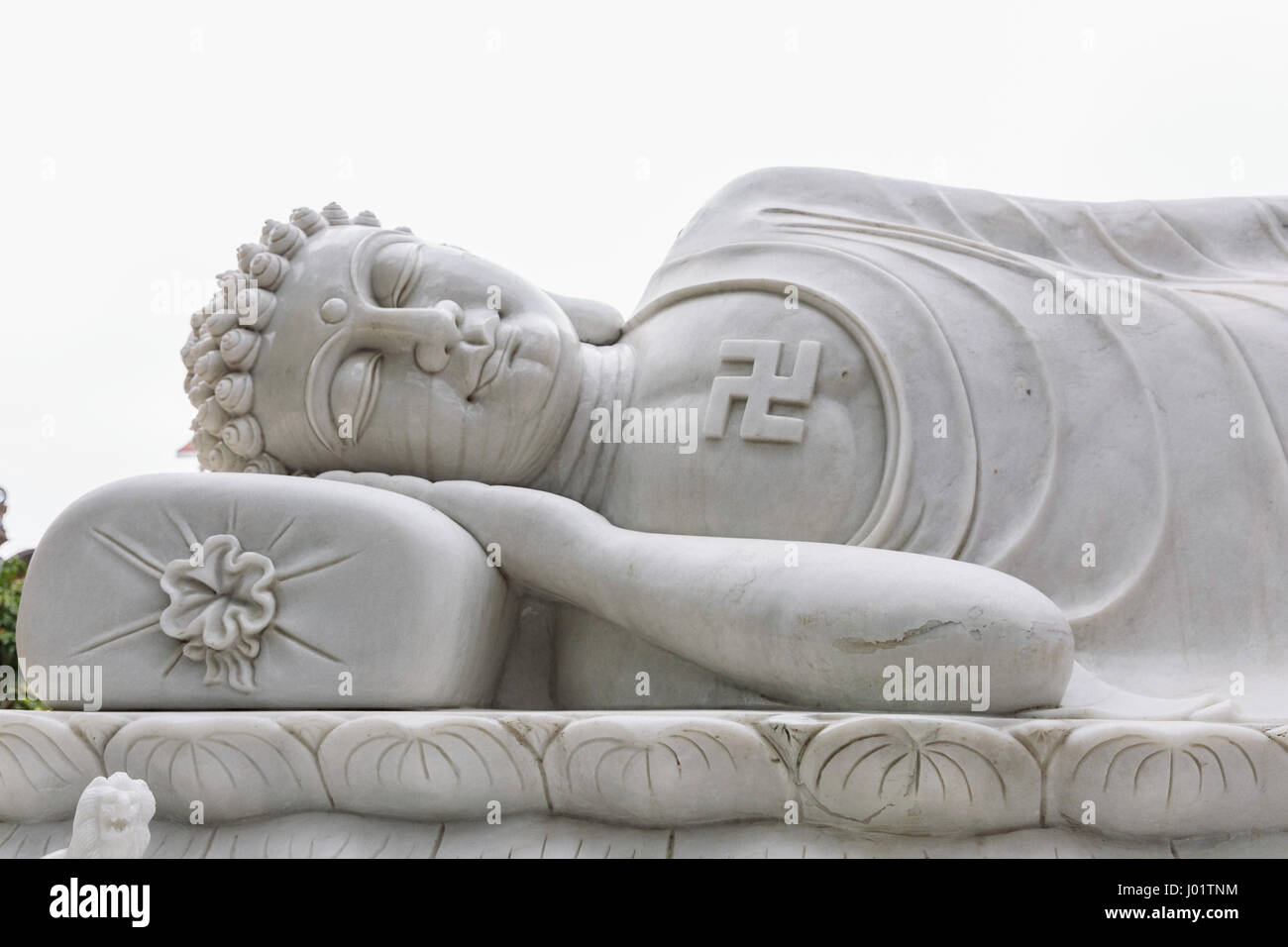 Tempio buddista nel cuore di Hai Phong, nel centro della città in Hai Phong. Unnamed tempio buddista nel cuore di Hai Phong, vecchio edificio con belle d Foto Stock