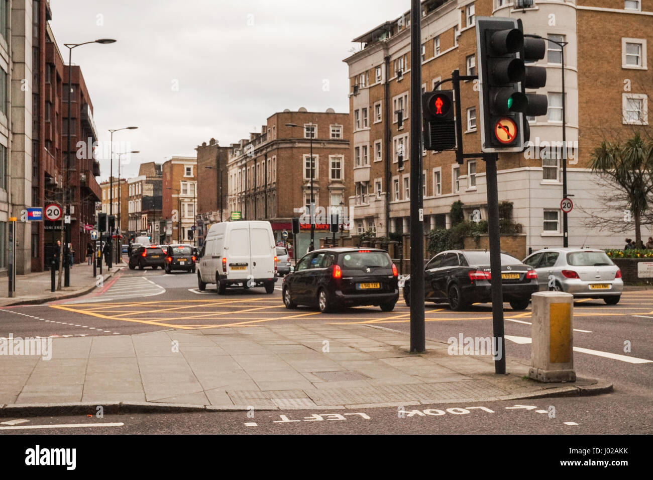 Earls Court Road e Cromwell Road, West London, England Regno Unito Foto Stock