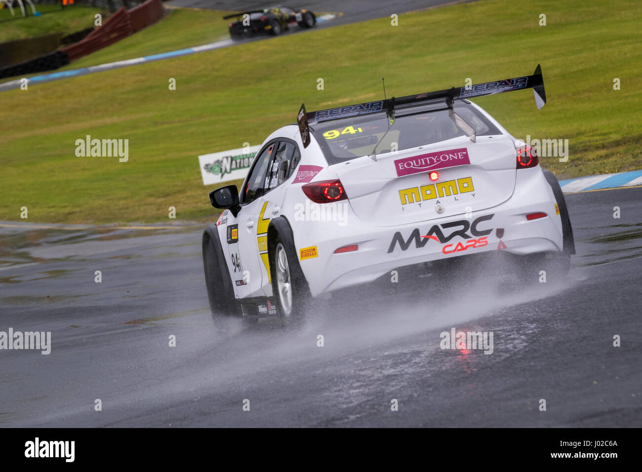 Sandown Raceway, Australia. 09Apr, 2017. MELBOURNE, Australia - 9 aprile: auto 94 durante il 2017 Shannon cittadini, Round 1 - Sandown Raceway, Australia su Aprile 09 2017. Foto: Dave Hewison Credito: Dave Hewison sport/Alamy Live News Foto Stock