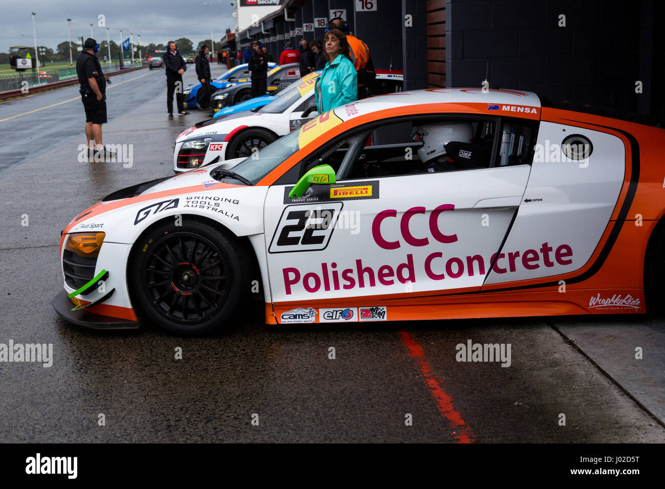 Sandown Raceway, Australia. 09Apr, 2017. MELBOURNE, Australia - 9 aprile: pit lane durante il 2017 Shannon cittadini, Round 1 - Sandown Raceway, Australia su Aprile 09 2017. Foto: Dave Hewison Credito: Dave Hewison sport/Alamy Live News Foto Stock