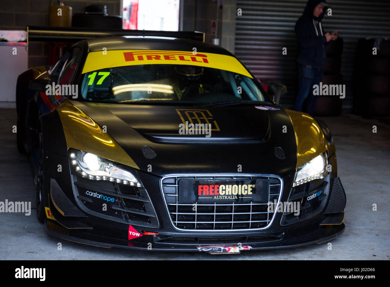 Sandown Raceway, Australia. 09Apr, 2017. MELBOURNE, Australia - 9 aprile: pit lane durante il 2017 Shannon cittadini, Round 1 - Sandown Raceway, Australia su Aprile 09 2017. Foto: Dave Hewison Credito: Dave Hewison sport/Alamy Live News Foto Stock