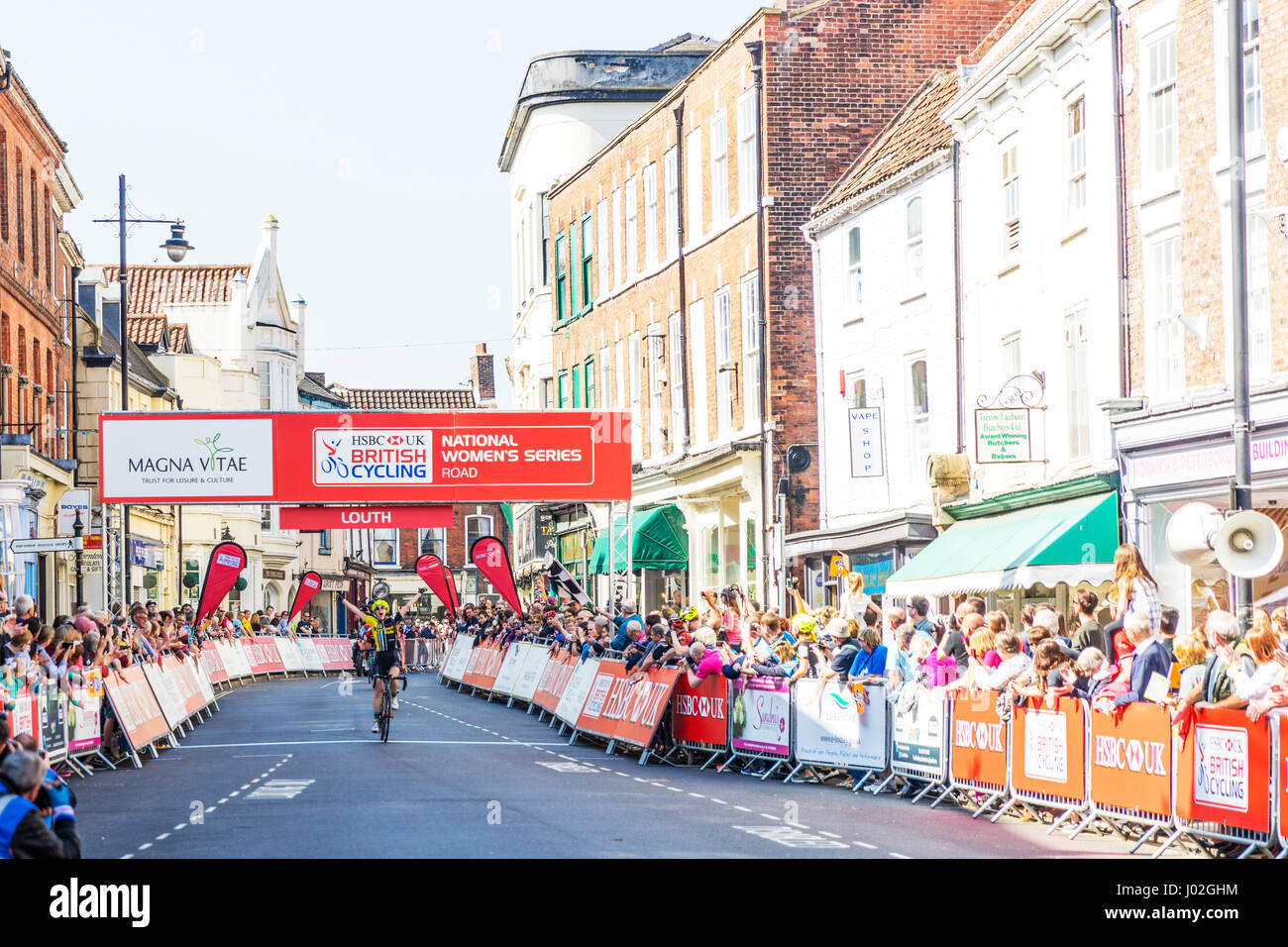 Louth, Lincolnshire, Regno Unito. Il 9 aprile 2017. Tour del Wolds in Louth Lincolnshire UK Inghilterra 09/04/2017HSBC REGNO UNITO British Ciclismo nazionale femminile serie Professional road cycling team e ciclisti professionisti ciclo intorno al Wolds su un British ciclismo su strada competitiva evento. Womens evento vinto da del tour femminile del Wolds è un Womens Road serie evento tenutosi su 62Miglia. Uomini del Tour del Wolds è una molla Cup Series evento tenutosi su 102accredito di miglia: iconico Cornwall/Alamy Live News Foto Stock