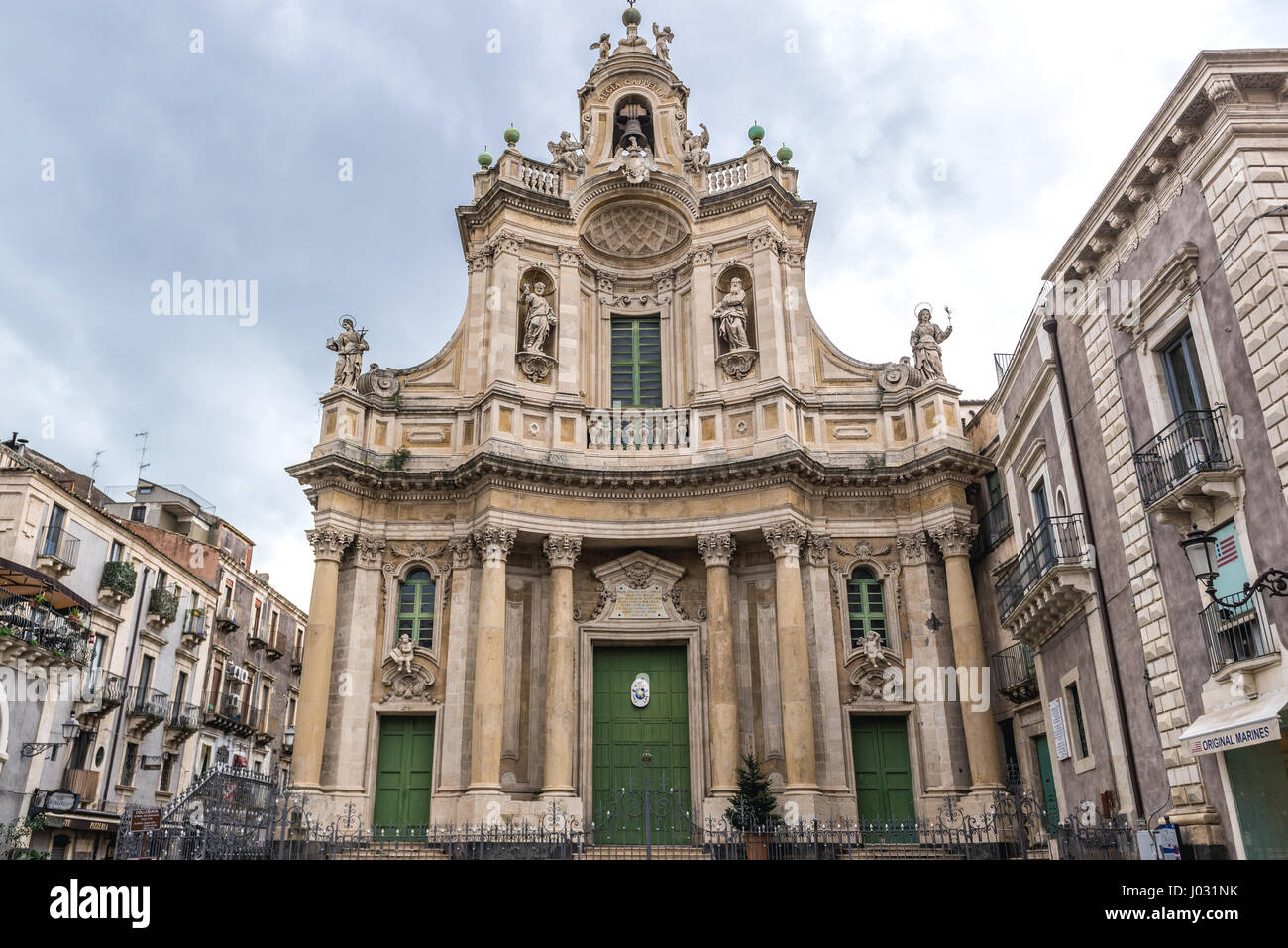 Stile Barocco Siciliano Basilica della Collegiata noto anche come Santa Maria dell'Elemosina in Catania city sul lato est della Sicilia Isola, Italia Foto Stock