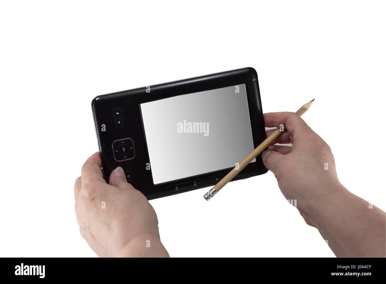 Mani femminili tenendo un tablet touch gadget per computer con schermo isolato Foto Stock