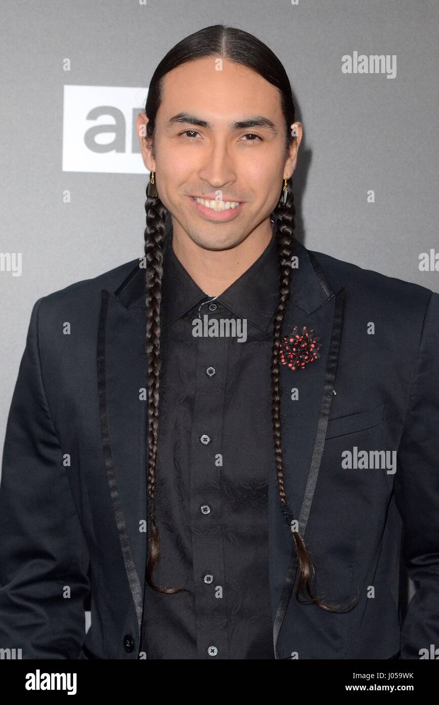 Tatanka significa presso gli arrivi di AMC è il figlio serie Premiere, ArcLight Theatre, Los Angeles, CA 3 aprile 2017. Foto di: Priscilla concedere/Everett Collection Foto Stock