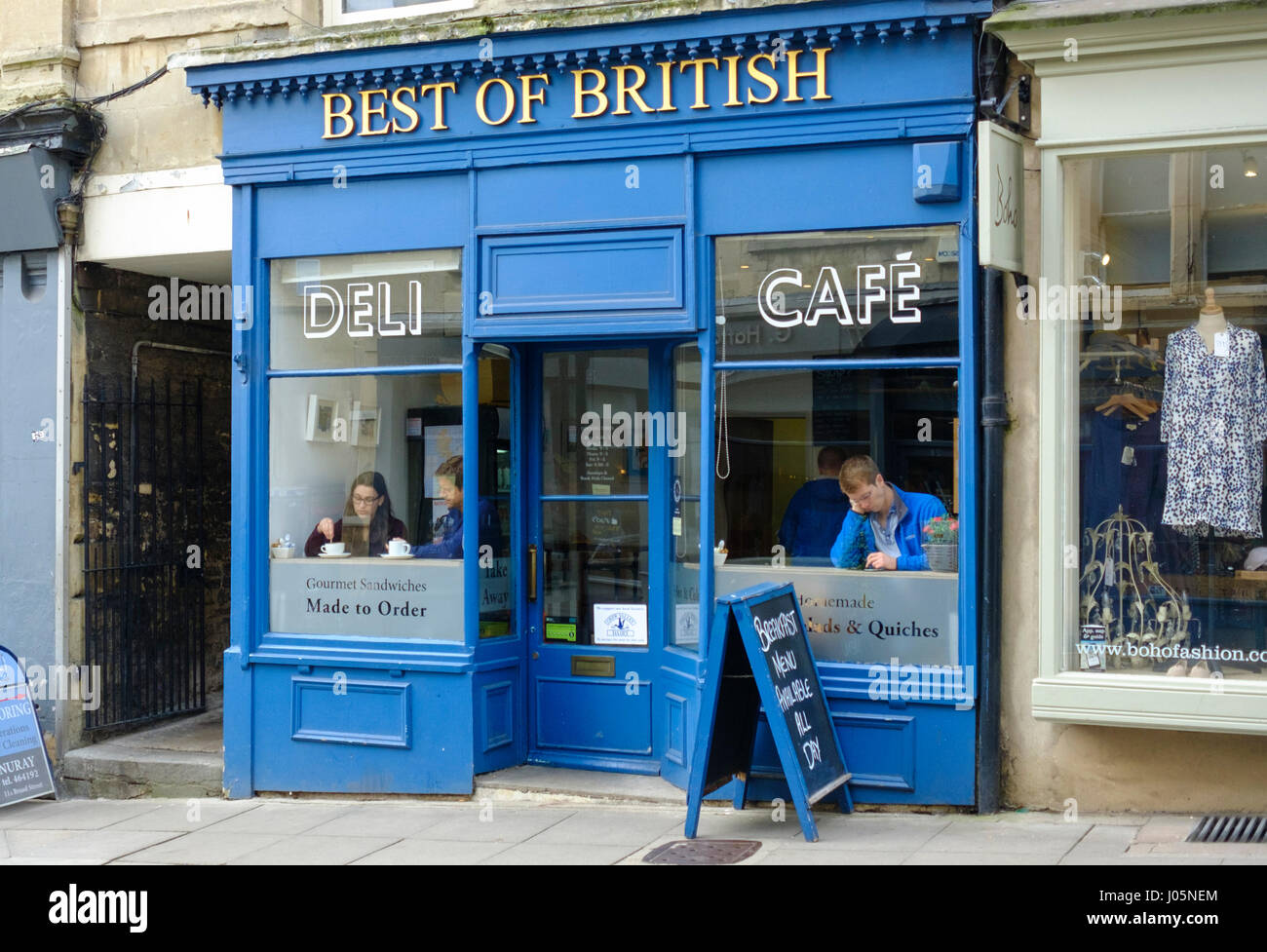 Vasca da bagno una città storica nel Somerset England UK Best of British Cafe Foto Stock