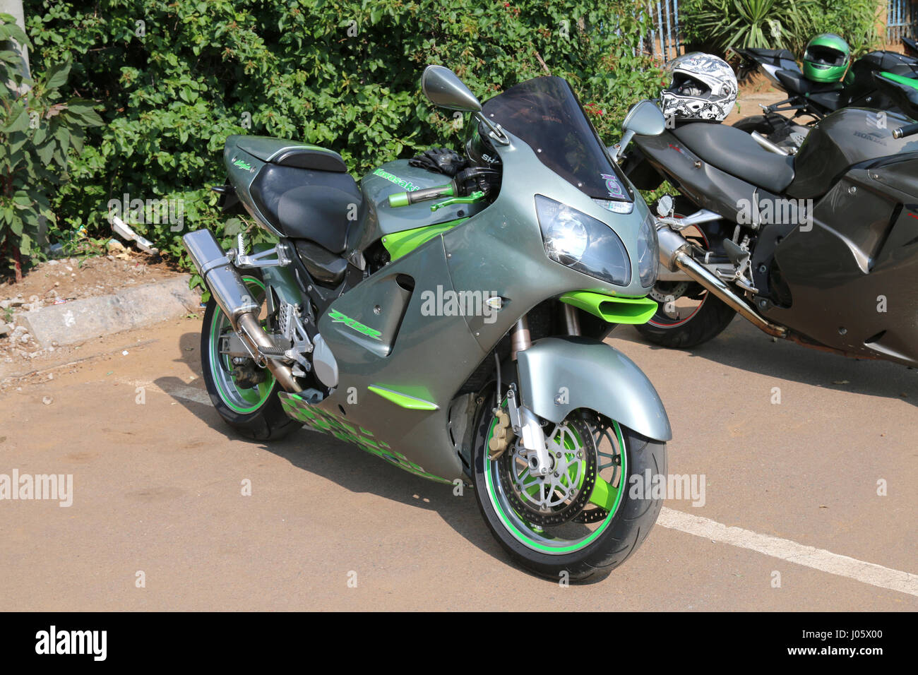 kawasaki zx12r prestazioni