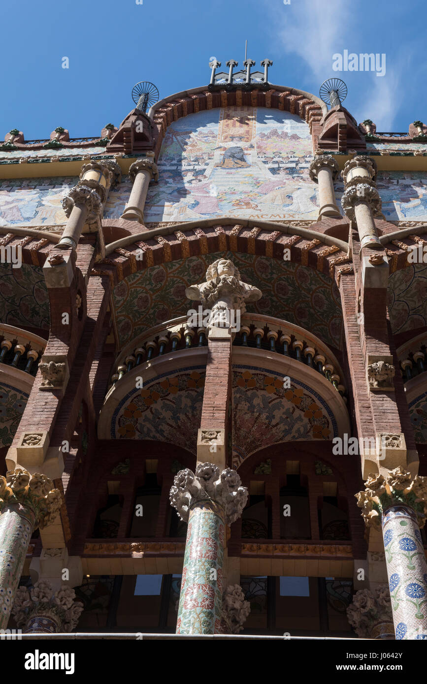 Esterno del Palau de la Musica Catalana e Barcelona Spagna Europa UE Foto Stock