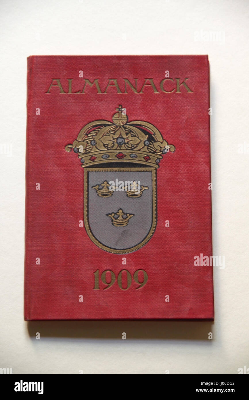 Questa fotografia cattura la "Fönsterstallet" di Holger Motzkau al Museo Hallwylska nel 2012. L'opera d'arte si concentra sull'edificio storico e sulle sue caratteristiche architettoniche, evidenziando l'integrazione della conservazione storica e della fotografia moderna. Foto Stock