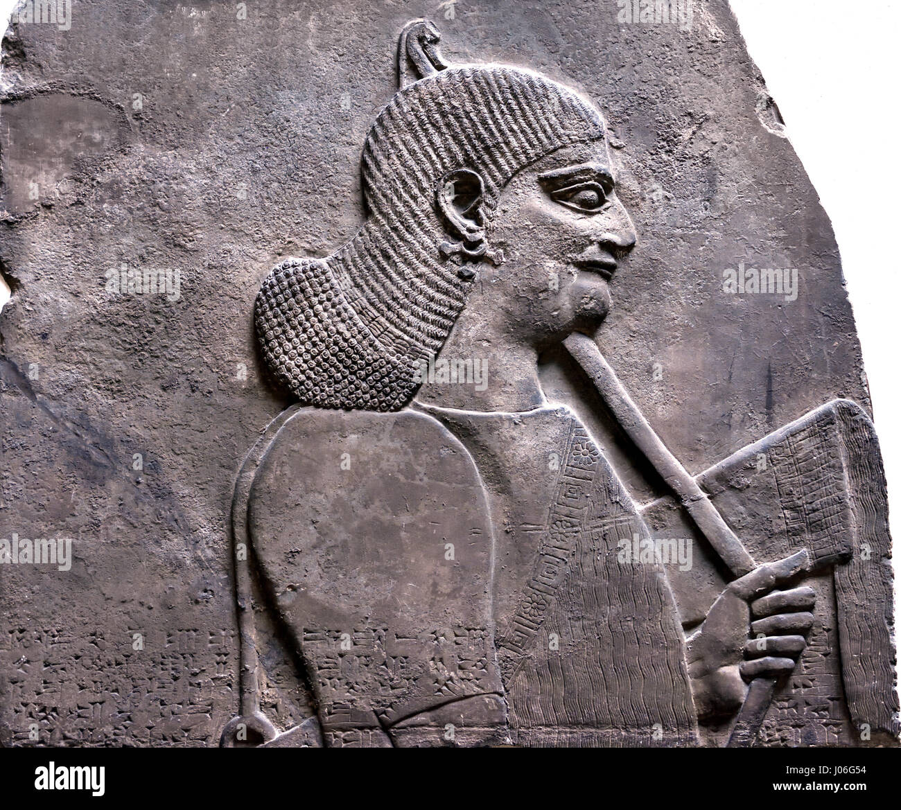 Bracci portatore di Tiglath ½Er III 728 BC palazzo centrale di Ninive 645-635 BC Mesopotamia Iraq Assiria ( Re Assurbanipal o Ashshurbanipal, figlio di Esarhaddon e l'ultimo forte re dell'Impero Neo-Assyrian (934-609 BC ) Foto Stock