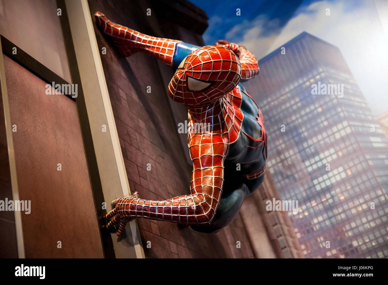Spiderman marvel comics nel museo delle cere di Madame Tussauds di Amsterdam, Paesi Bassi Foto Stock