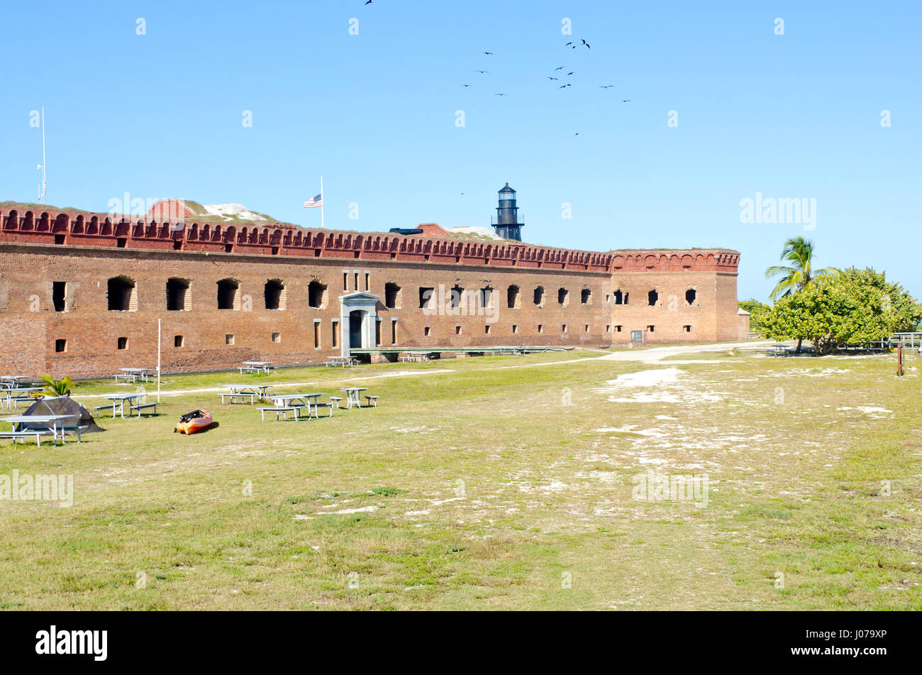 Weekino Ornamento Di Natale Dry Tortugas Key West: Decorazione Albero In Ceramica 7,2 Cm Con Cordoncino E Sacchetto - 3