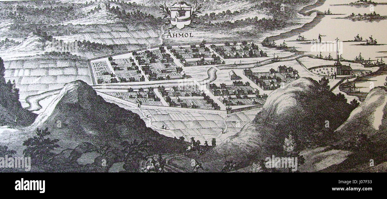 Questa fotografia storica, intitolata "Suecia 3-073", mostra un'immagine ritagliata di una scena svedese. L'immagine si concentra sulla composizione del soggetto, catturando un momento iconico della cultura o della storia svedese all'inizio del XX secolo. Foto Stock