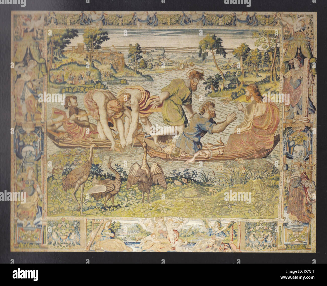 Questa iscrizione fa riferimento all'antica cultura greca, probabilmente focalizzata sulle prime civiltà e sul loro significato religioso o culturale. L'esatto contesto di questo testo richiede un'ulteriore analisi storica, ma indica la ricca eredità della scrittura greca antica. Foto Stock