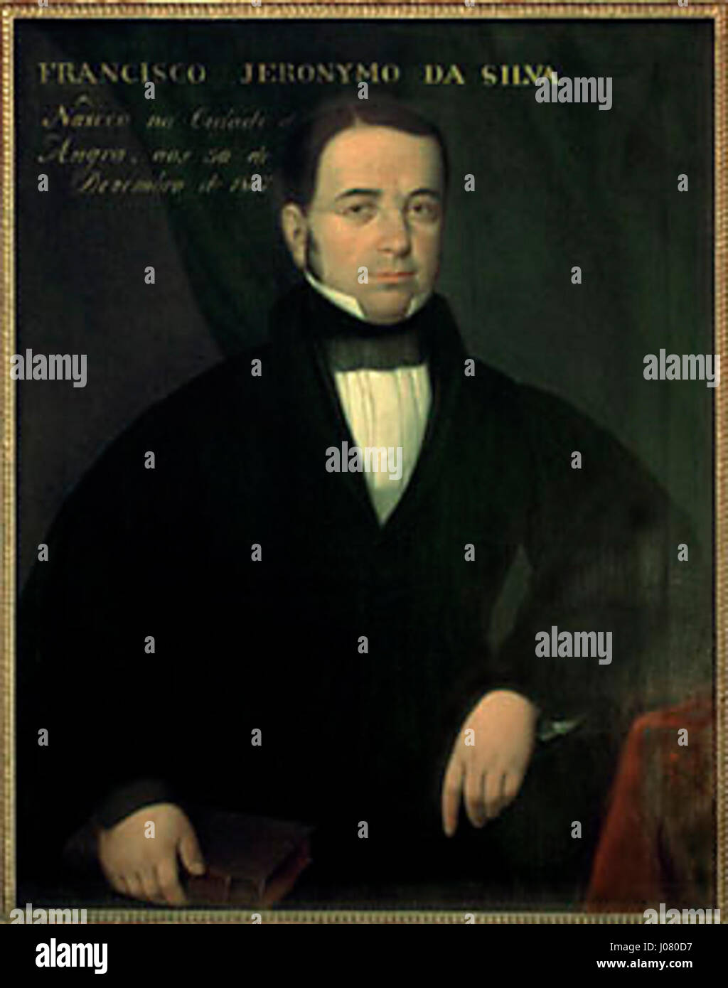 Francisco Jerónimo da Silva era un rinomato giurista e scrittore delle Azzorre, i cui contributi alla legge e alla letteratura sono celebrati in Portogallo. Il suo ritratto riflette la sua statura intellettuale e importanza nella società azorea durante il XVIII secolo. Foto Stock