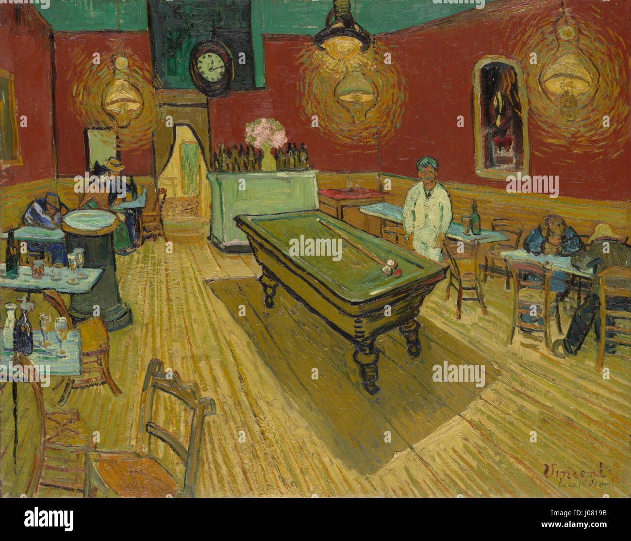 *Le café de nuit* (il caffè notturno) di Vincent van Gogh è uno dei suoi dipinti più famosi, che mostra un interno poco illuminato e inquietante di un caffè. L'uso di colori audaci ed espressivi e di pennellate vorticose riflette la profondità emotiva e la prospettiva di Van Gogh sulla solitudine e l'alienazione. Foto Stock