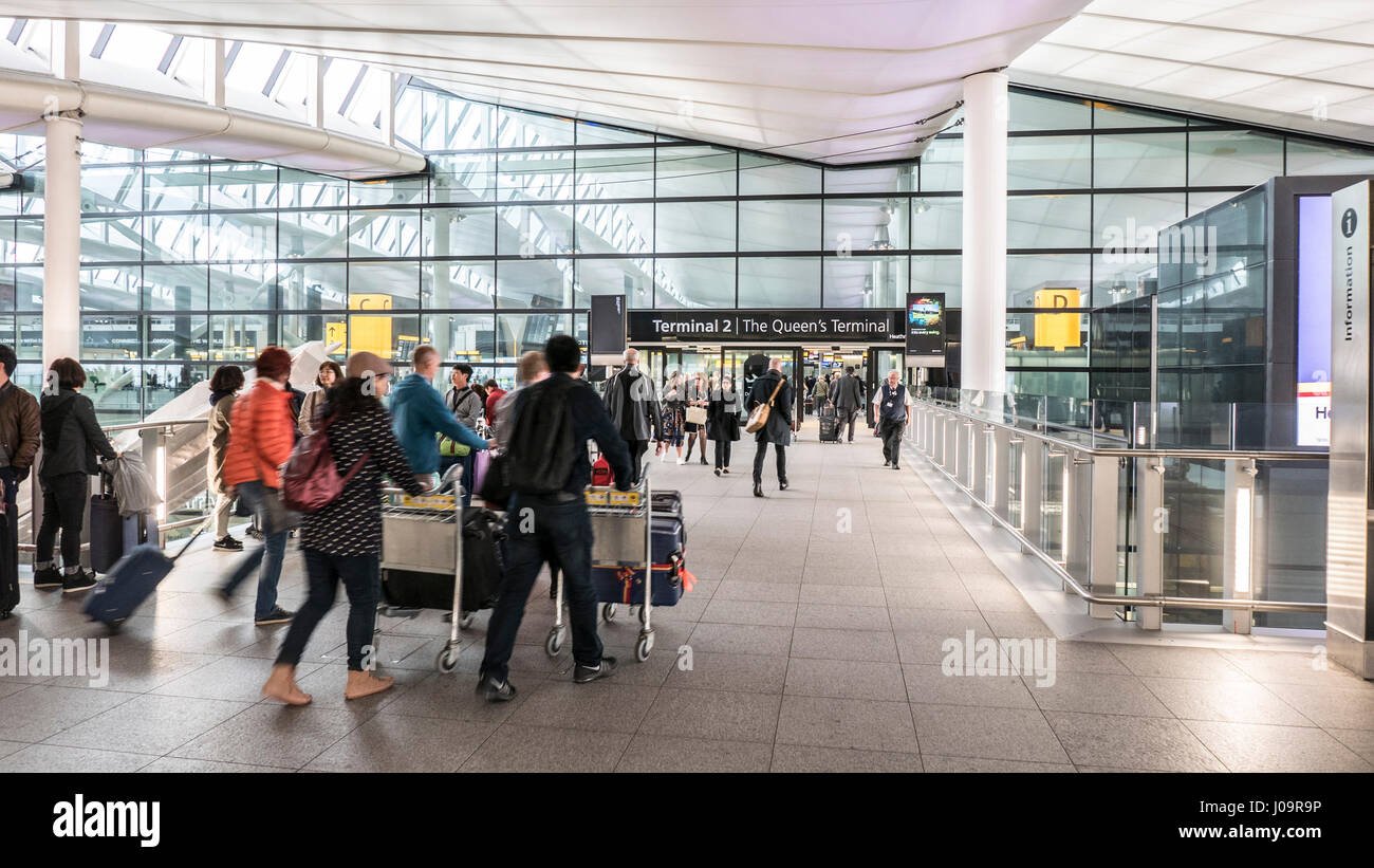 Due Terminal aeroporto di Heathrow di Londra Foto Stock