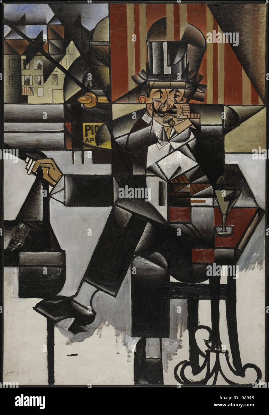 "Man in a Café" di Juan Gris riflette l'approccio cubista dell'artista alla rappresentazione delle scene di tutti i giorni. L'opera ritrae una figura seduta in un bar, con forme frammentate e colori attenuati, caratteristica dello stile distintivo di Gris durante il suo periodo a Parigi. Foto Stock