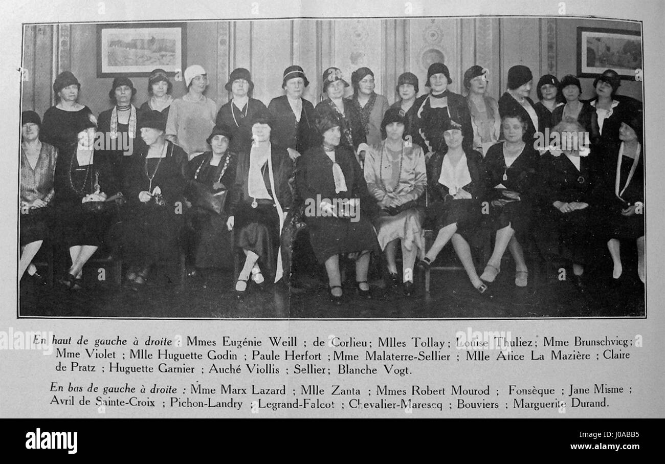 "Etats généraux du féminisme 1929" rappresenta un momento chiave del movimento femminista in Francia. Il lavoro riflette l'attivismo politico e sociale che circonda i diritti delle donne durante la fine degli anni '1920, mostrando la difesa della parità di genere e l'emancipazione delle donne. Foto Stock