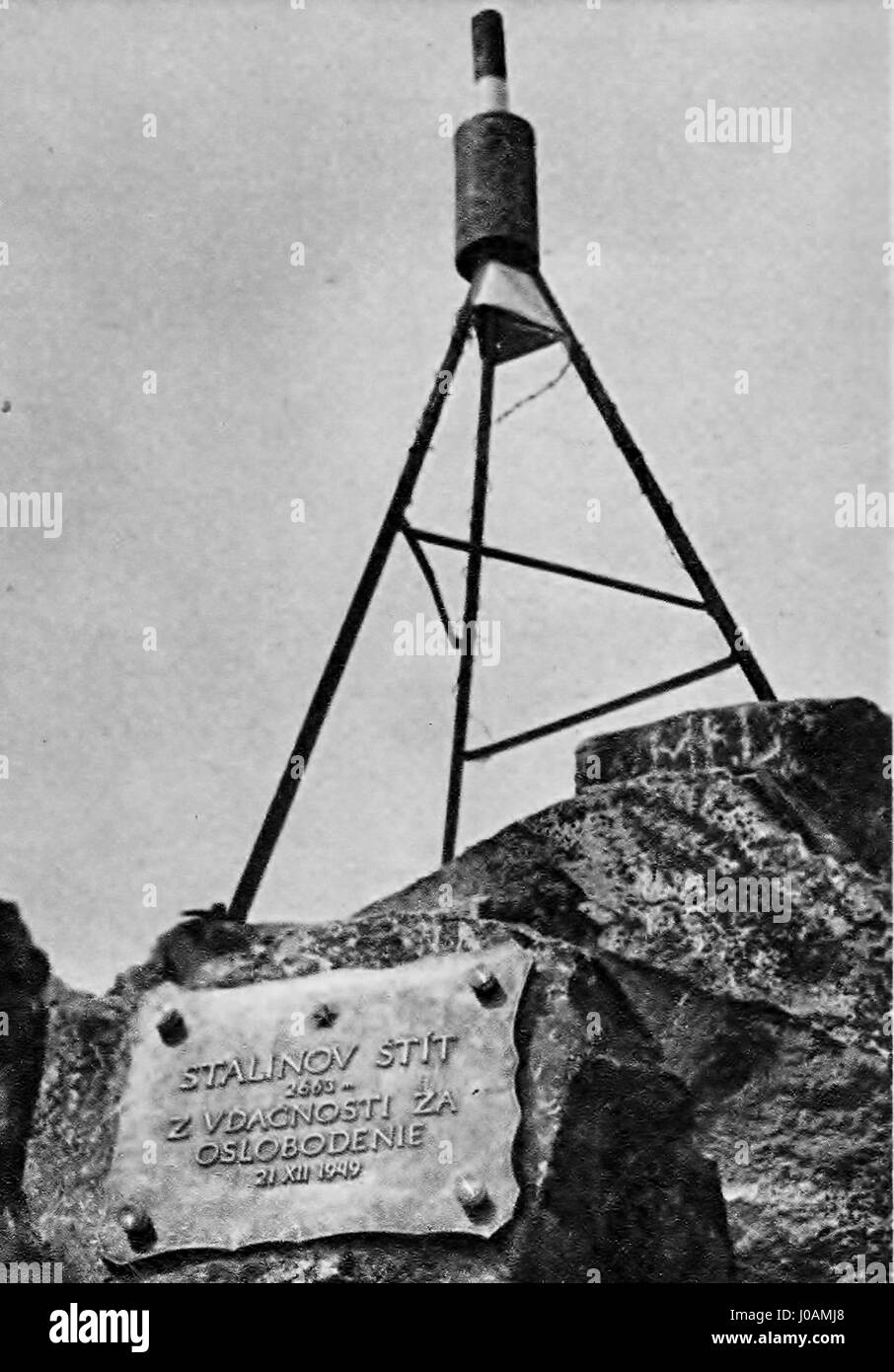 «Stalinov ståt» di Gerlach, creato nel 1949, si riferisce probabilmente a un'opera o a una fotografia che ritrae il leader sovietico Stalin in una posa formale o potente. L'opera riflette l'arte e la propaganda sovietica del dopoguerra. Foto Stock