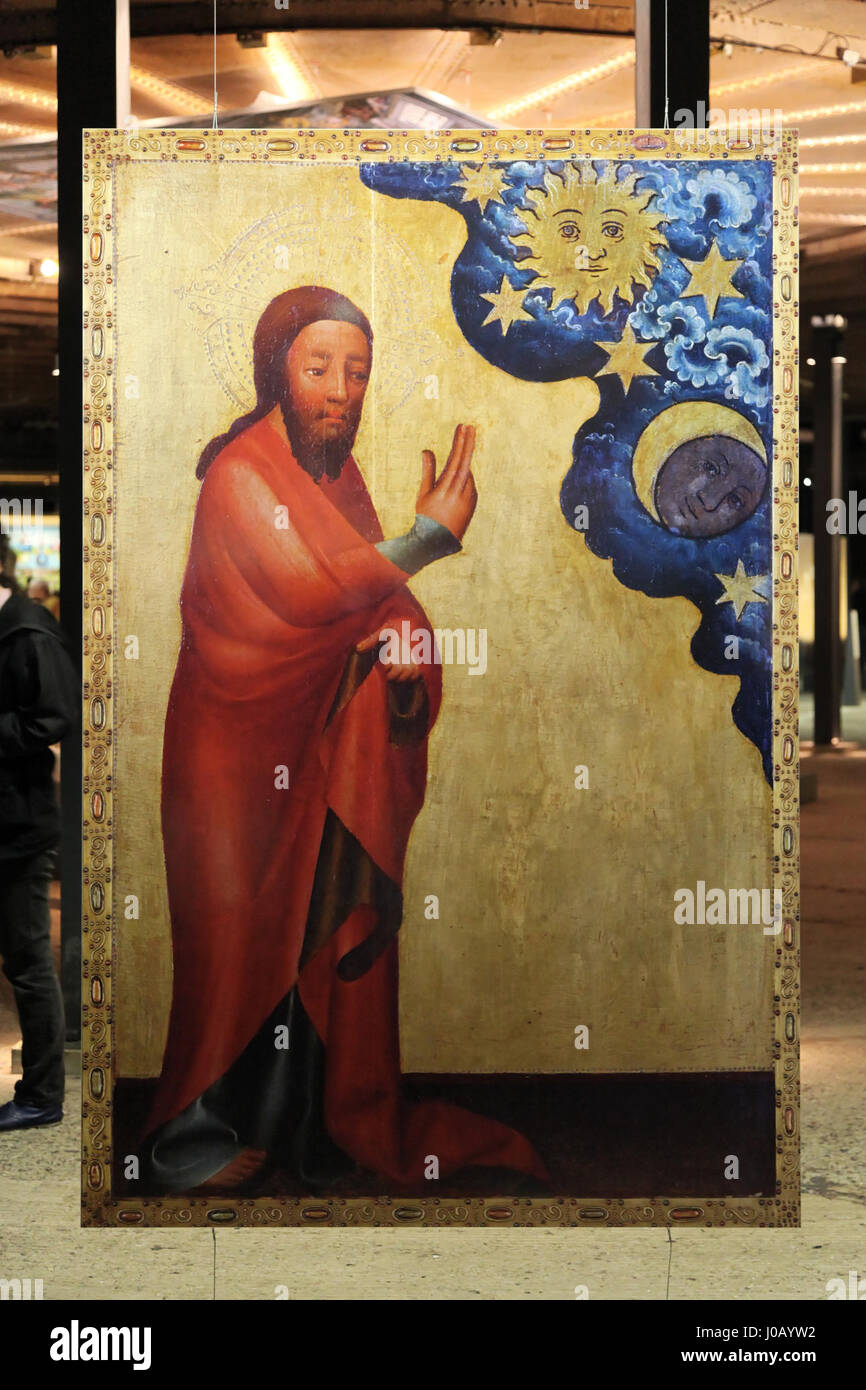 "Der schöne Schein" è un'installazione artistica presso il Gasometer di Oberhausen, Germania. Il lavoro si concentra sulla luce, lo spazio e la percezione, utilizzando il vasto spazio industriale per creare un'esperienza visiva immersiva. Foto Stock