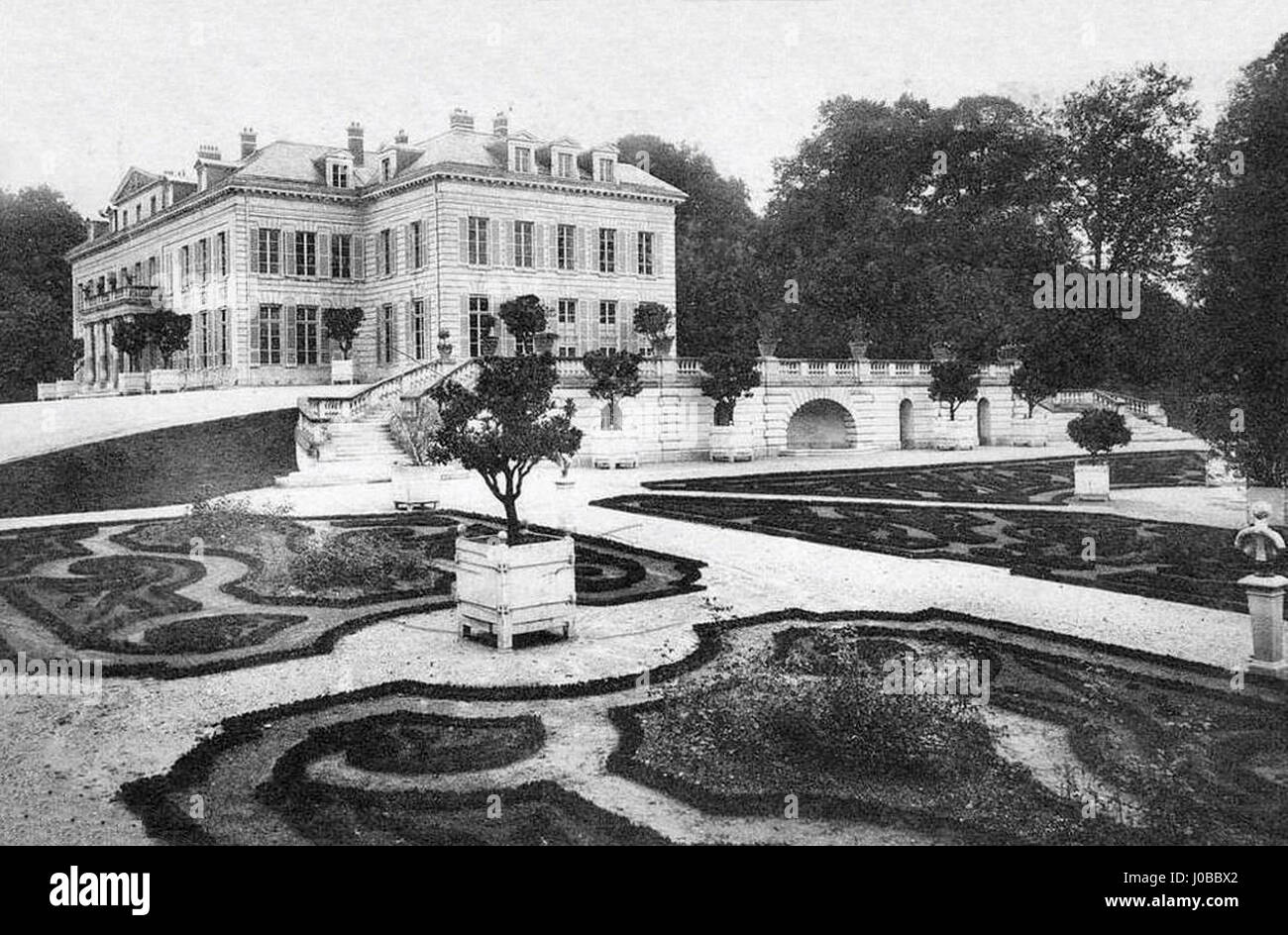 Lo Château de Carlepont, un castello nel dipartimento dell'Oise, costruito nel 1762 per i vescovi di Noyon, e in seguito di proprietà del barone Gaspard Henri de Finguerlin de Bischingen e della sua famiglia, prima di essere distrutto durante la Prima Guerra mondiale. Foto Stock
