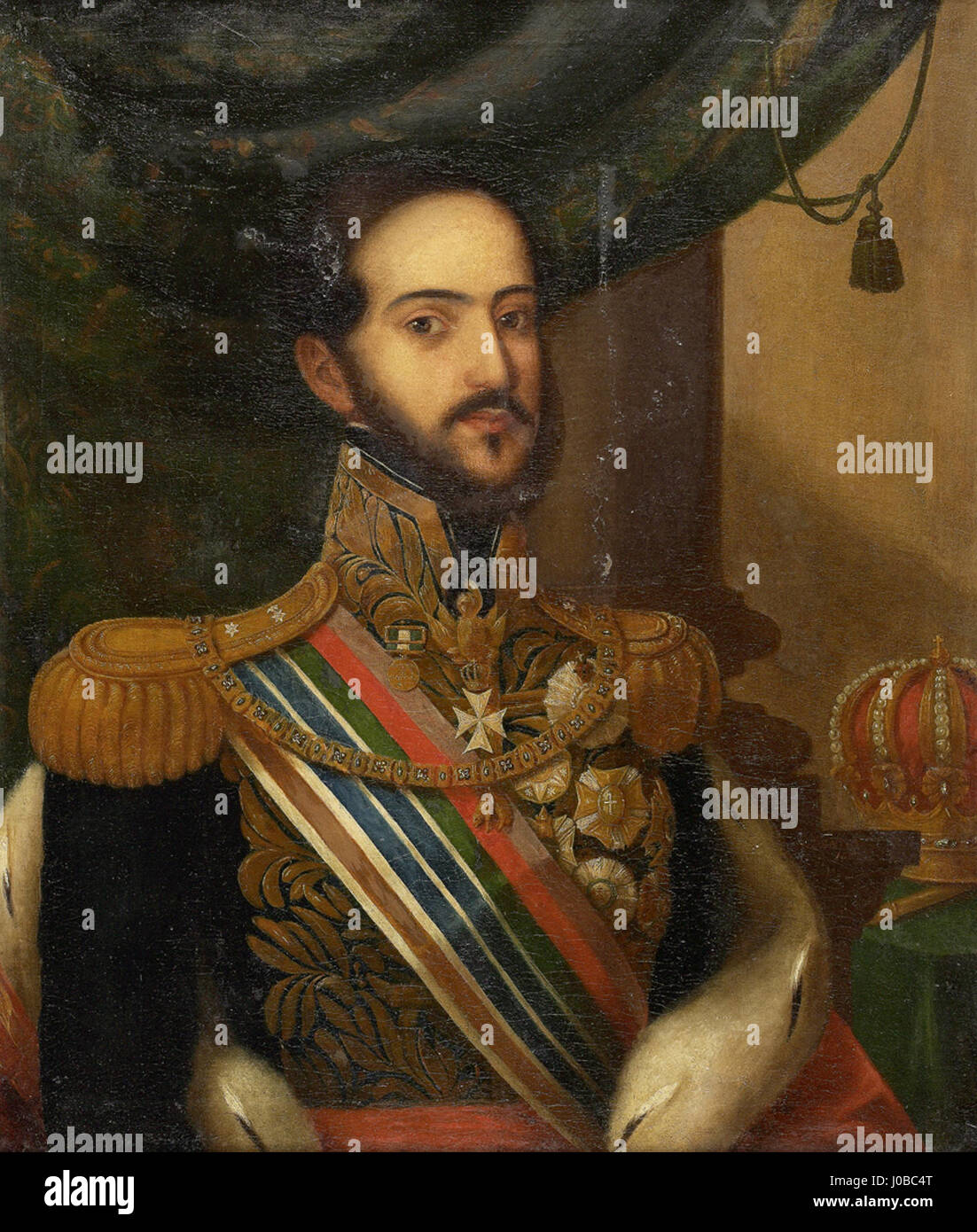 Questo ritratto di re Michele del Portogallo lo mostra vestito con regalie cerimoniali, tra cui un mantello di pelliccia, la corona reale e lo scettro. Il ritratto cattura la grandezza e il significato del suo regno nel XIX secolo. Foto Stock