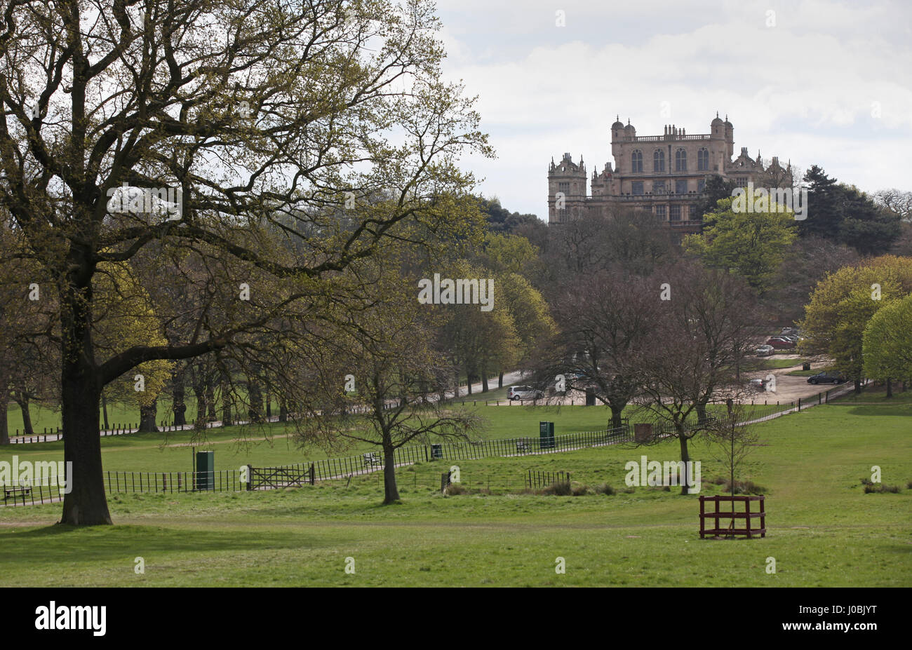 Wollaton Hall insieme nella motivazione della Wollaton Park, Nottingham, Inghilterra. Foto Stock