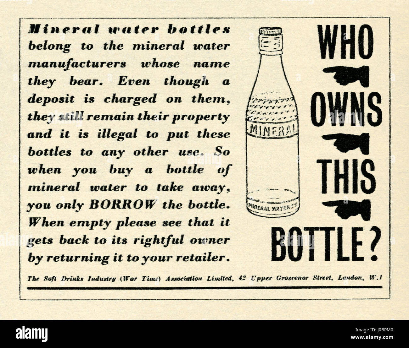 Un inizio di inserzione per riciclare bottiglie di vetro. L annuncio è stato parte di una campagna in post-guerra in Gran Bretagna per incentivare il riutilizzo di bottiglie di acqua minerale dal settore delle bevande analcoliche in un tempo di razionamento e austerità. È apparso in una rivista pubblicata nel Regno Unito nel 1947 - vintage anni quaranta grafica. Foto Stock