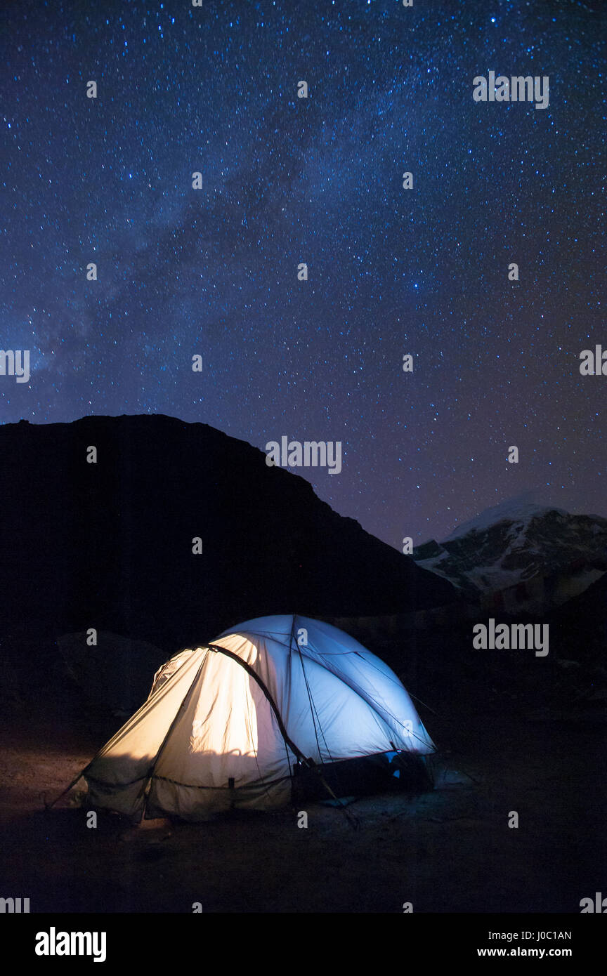 Campeggio a Jangothang lungo la Laya-Gasa trek del Bhutan - Asia Foto Stock