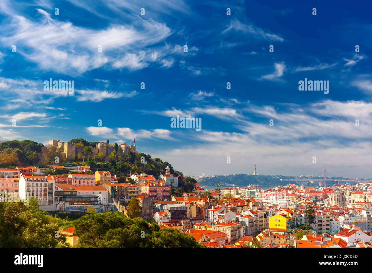 Il centro storico di Lisbona sulla giornata di sole, Portogallo Foto Stock
