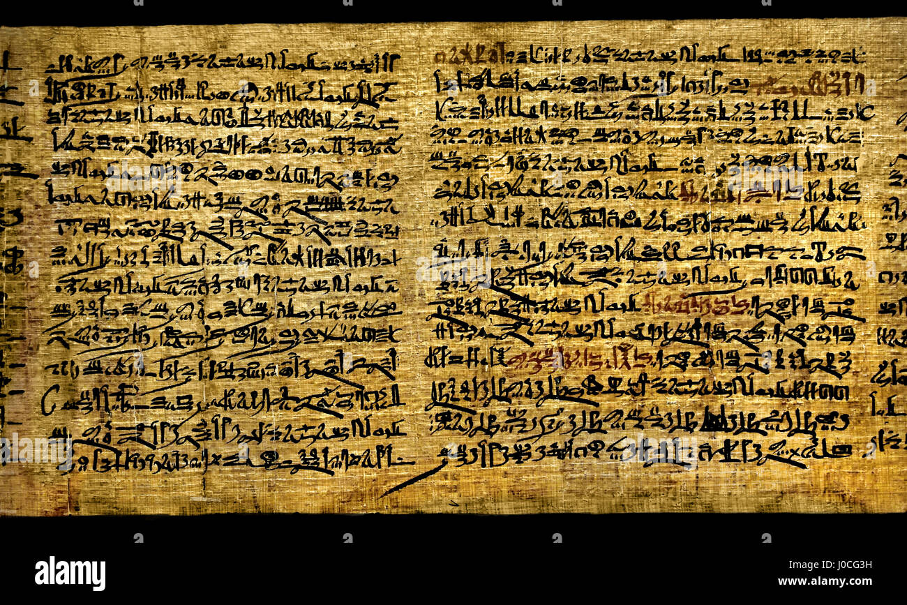 Il papiro con magie rituale ( si è servita di un sacerdote che ha eseguito il servizio funebre di un graffietto nominato Pa-aa .Il testo è scritto in ieratico, una variante corsiva del geroglifica script . Foto Stock