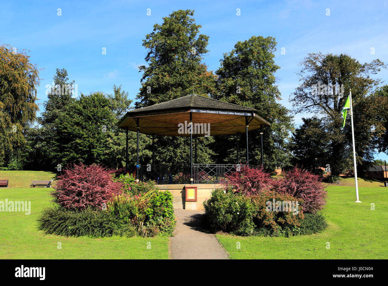 Queen Elizabeth Giubileo Bandstand, Cutts Close, città mercato di Oakham, Rutland County, England, Regno Unito Foto Stock