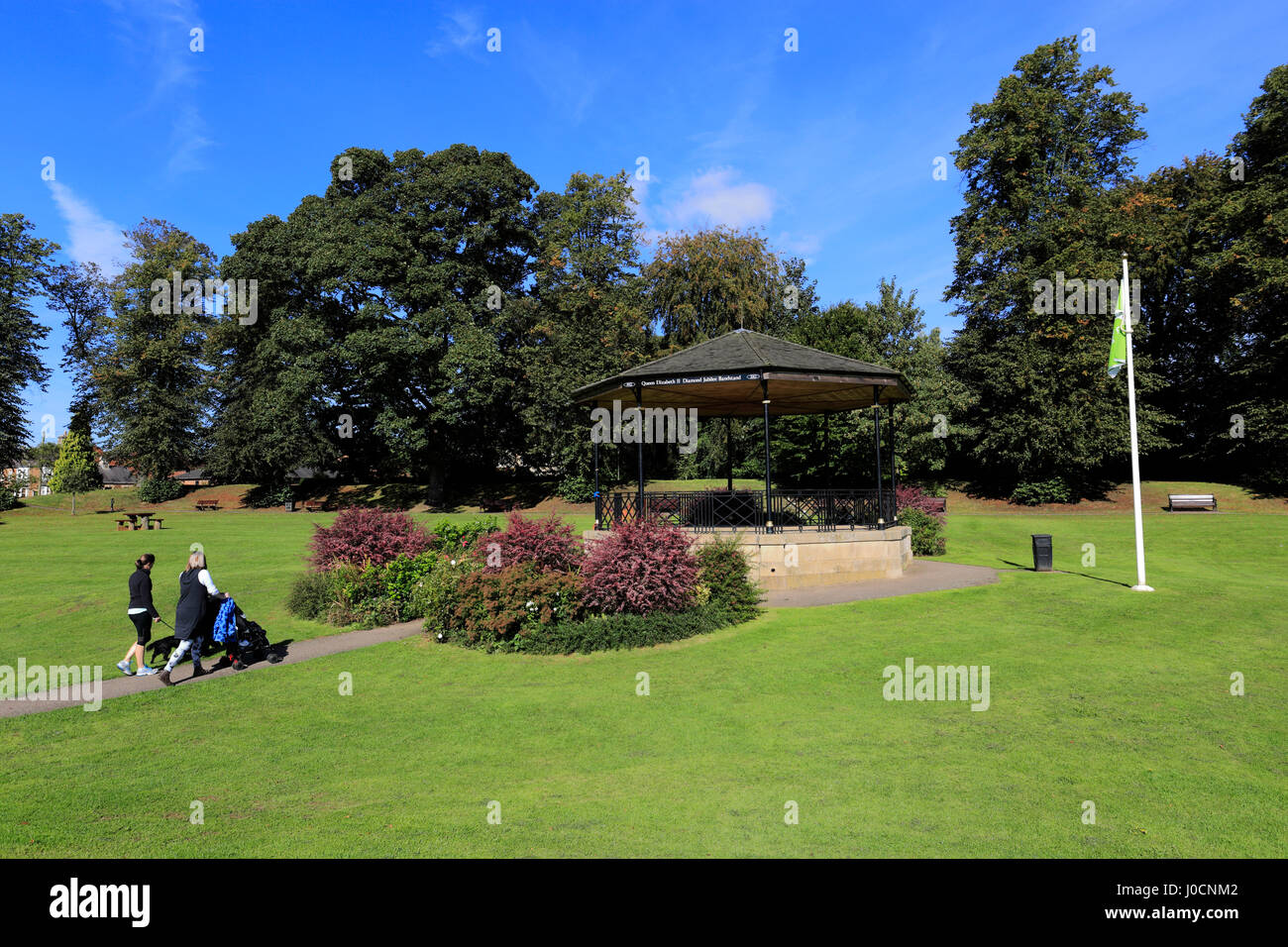 Queen Elizabeth Giubileo Bandstand, Cutts Close, città mercato di Oakham, Rutland County, England, Regno Unito Foto Stock