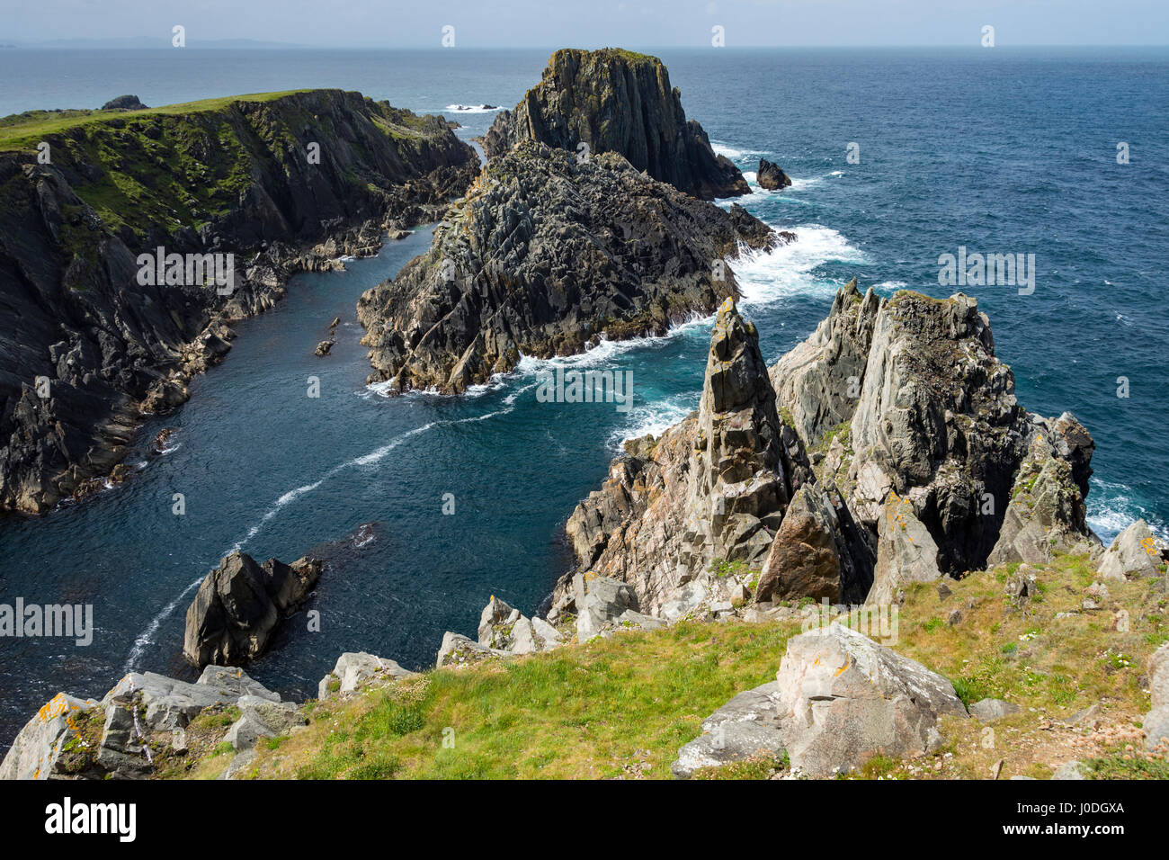 Cliff scenario vicino a Malin Head, Penisola di Inishowen, County Donegal, Irlanda Foto Stock