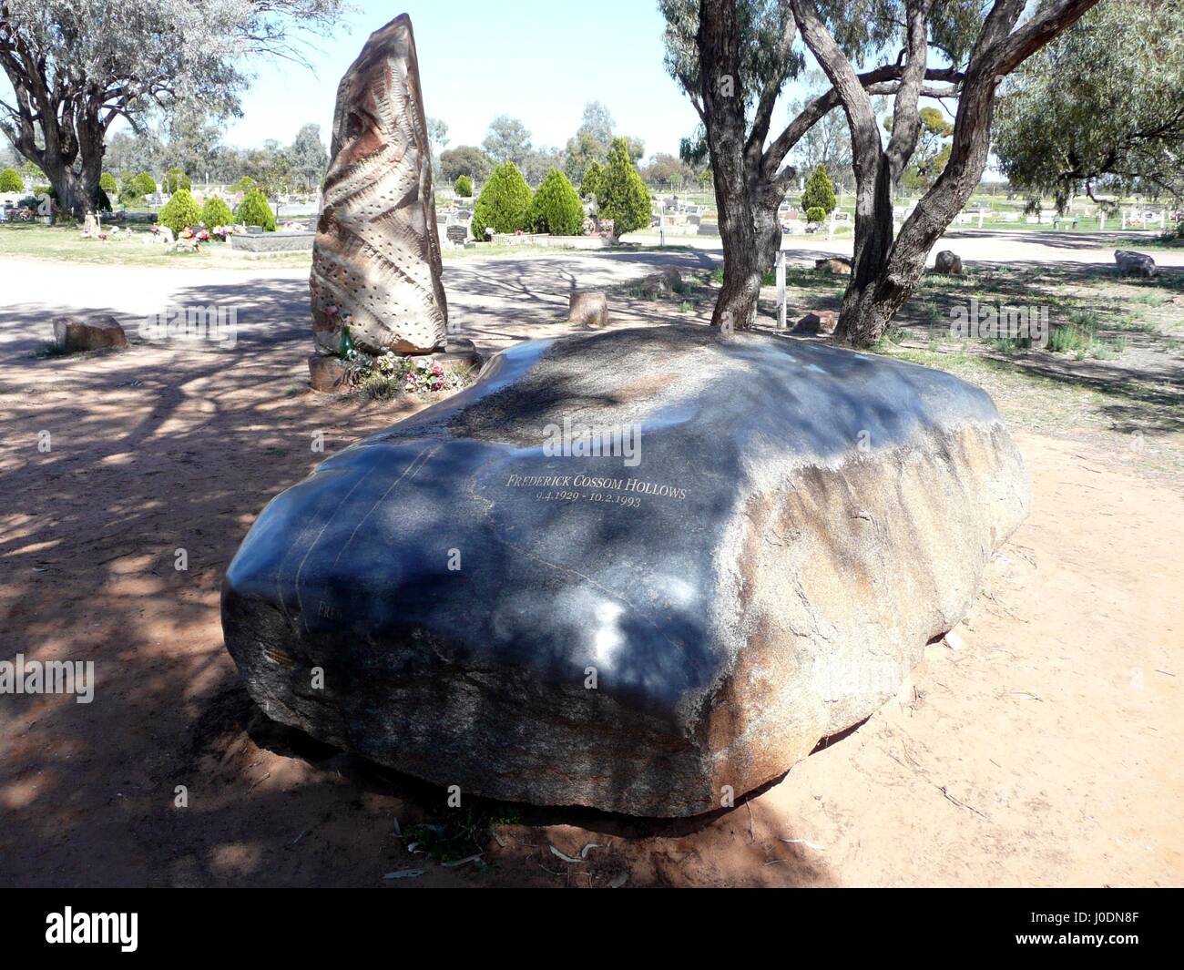 Il luogo di sepoltura e un monumento di Fred cave Foto Stock