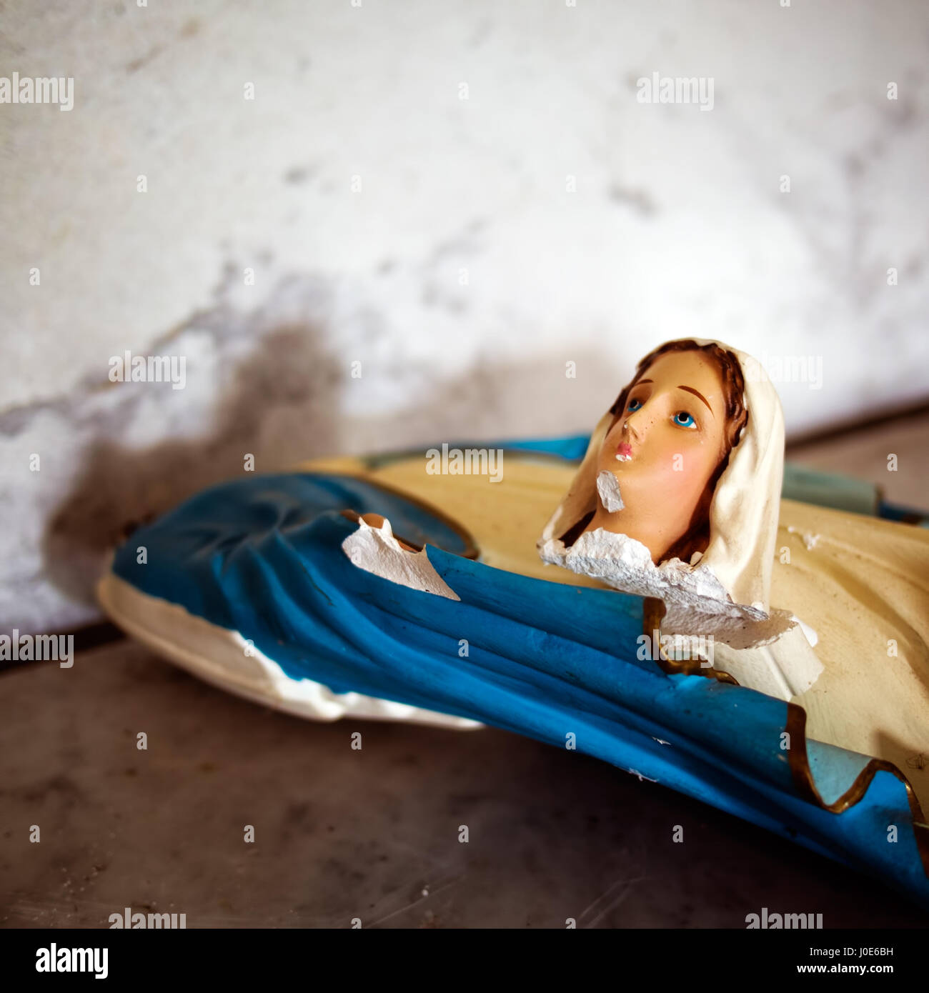 Rotto,Madonna, gesso non di plastica. Vintage. Foto Stock