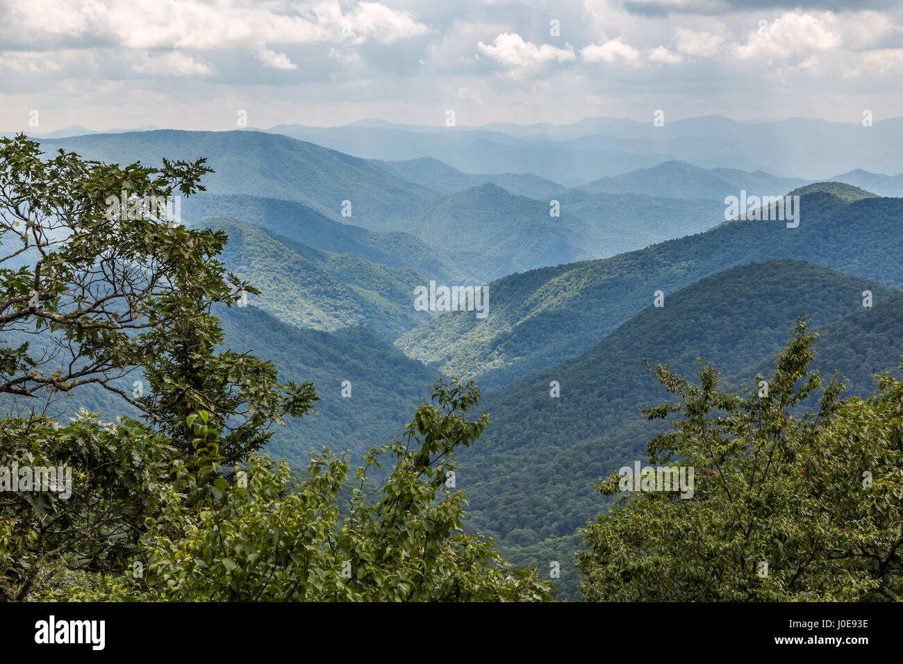 Una vista delle Smoky Mountains da Blue Ridge Parkway Foto Stock